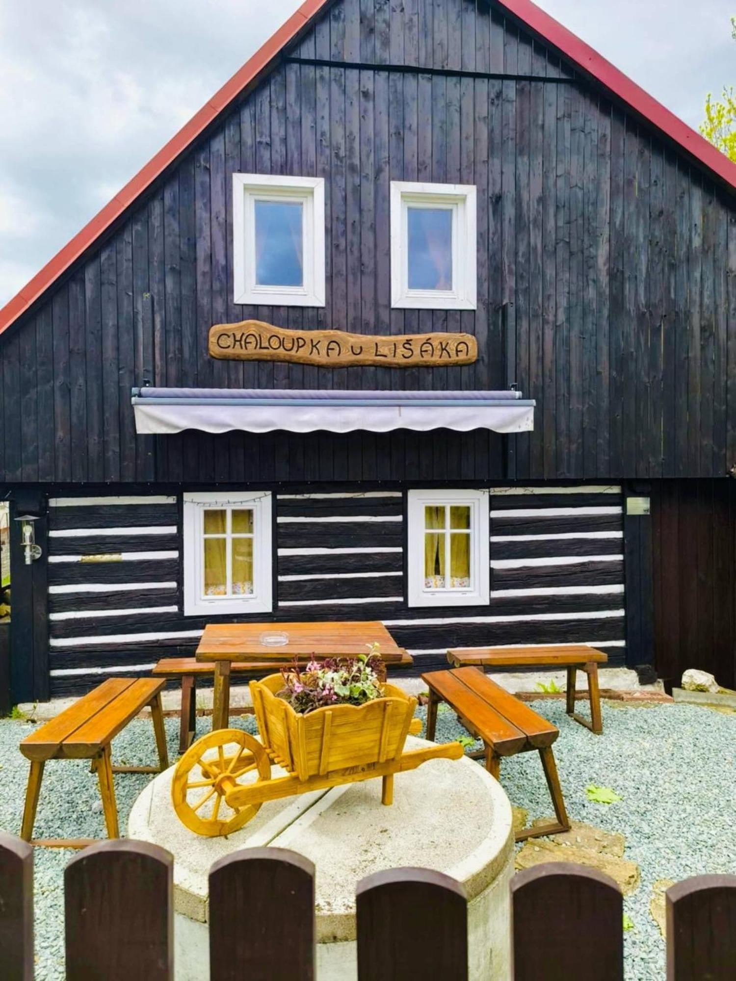 Villa Chaloupka U Lisaka Snezne  Exterior foto